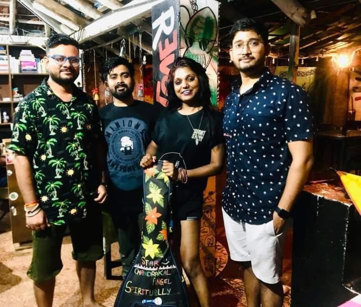 Hippie Hostel Or Goamazing Hostel Anjuna Bagian luar foto